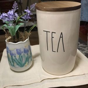 Rae Dunn “Tea” cellar canister